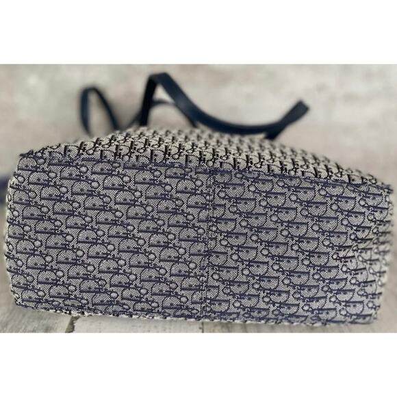 Authentic Christian Dior Tote Bag (with Certificate) - Picture 3 of 12